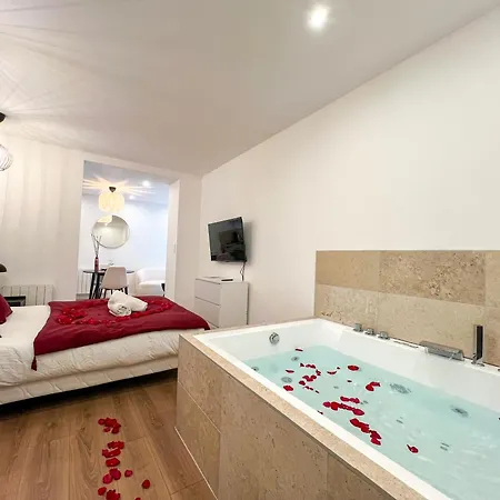Bibemus Casa Maja - Baignoire Balneo - Parking - Terrasse 아파트 *